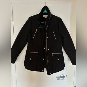Gently worn women’s quilted Michael Kors jacket, in great shape!